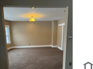 7007 Fullerton Ave #UP, Cleveland, OH