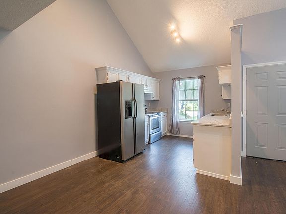 4th image of 13476 Windridge Dr
