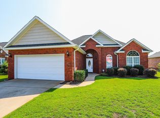 143 Manchester Ln, Byron, GA 31008