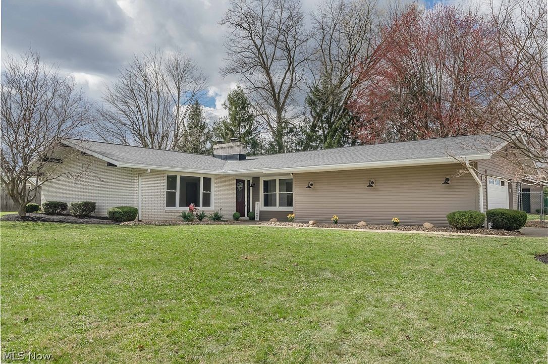 4233 Hyatt Ave NW, Massillon, OH 44646 | Zillow