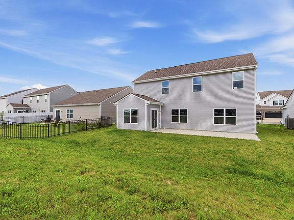 4th image of 1447 Bigleaf Dr