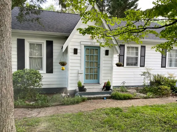 209 Claire St, Rossville, GA 30741