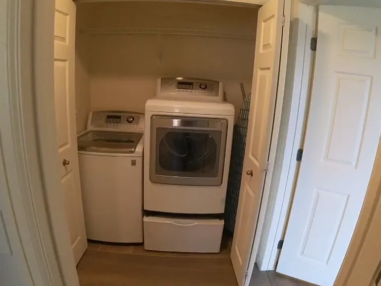 3100 Blue Sky Cir #14-106 — Photo 17