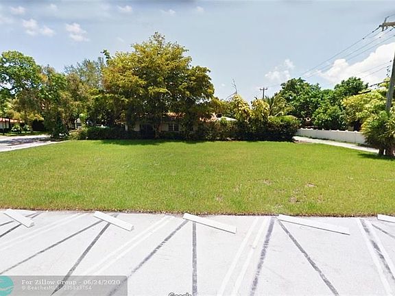 4th image of 230 NE 97th St