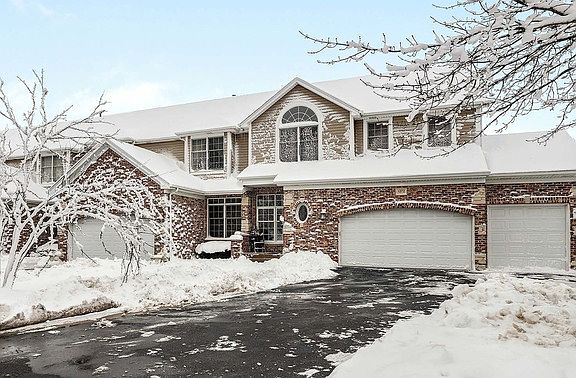 2nd image of 1272 S Falcon Dr