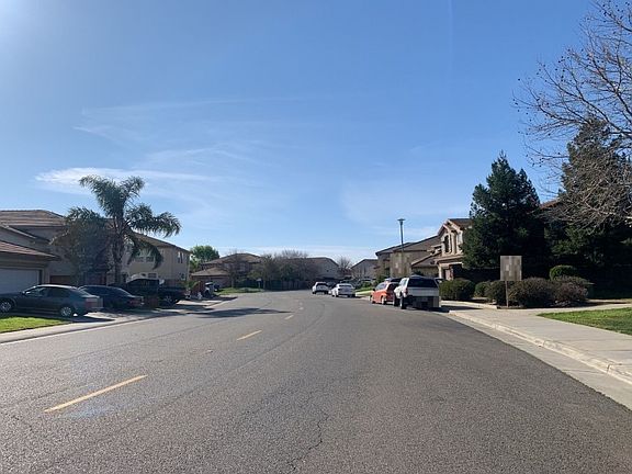 4th image of 8852 Tiogawoods Dr