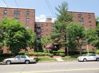 130 Orient Way APT 5L, Rutherford, NJ 07070