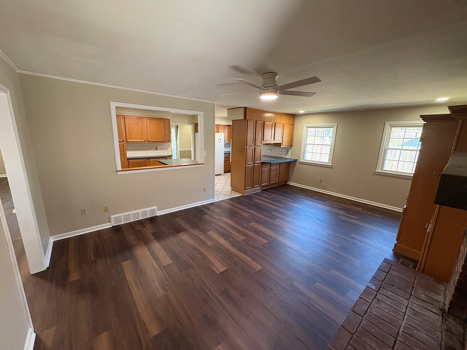 3 bed, 1749 sqft, $2,200 — Photo 3