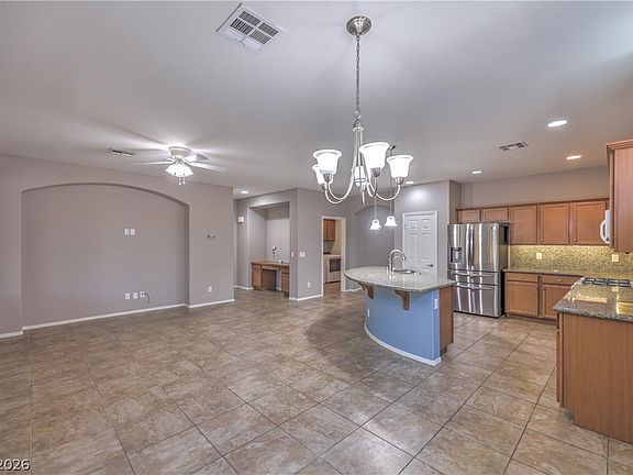 5th image of 3633 Greenbriar Bluff Ave