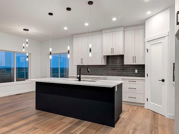 4th image of 232 W Red Tail Rdg SE