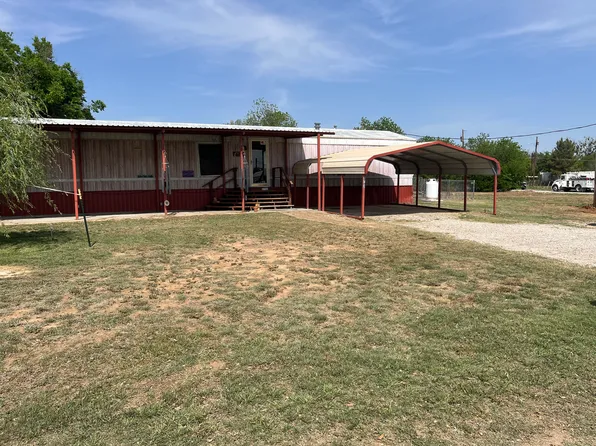2702 Abilene St, Brownwood, TX 76801