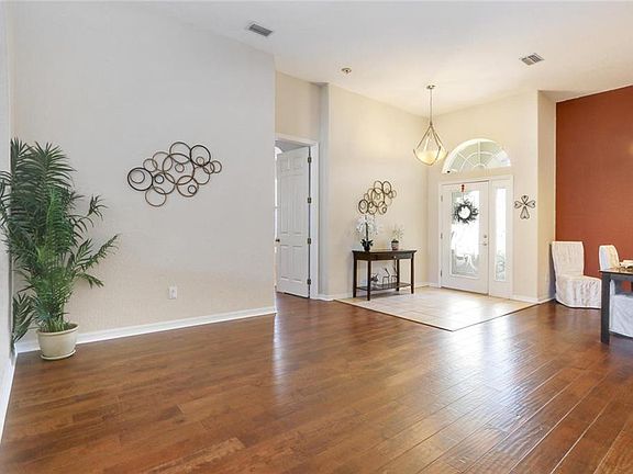 5th image of 27552 Kirkwood Cir