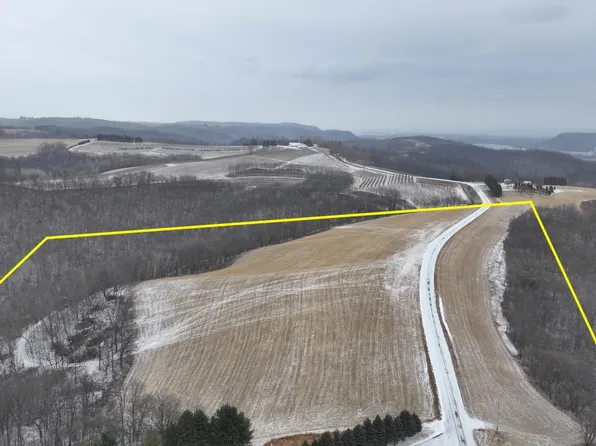 Tschumper Rd, La Crescent, MN 55947
