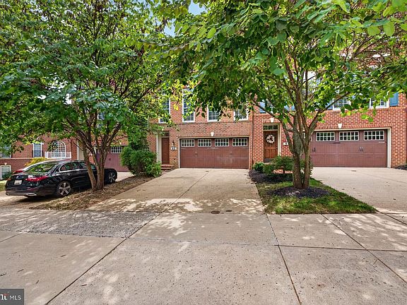 2nd image of 90 Sharpstead Ln