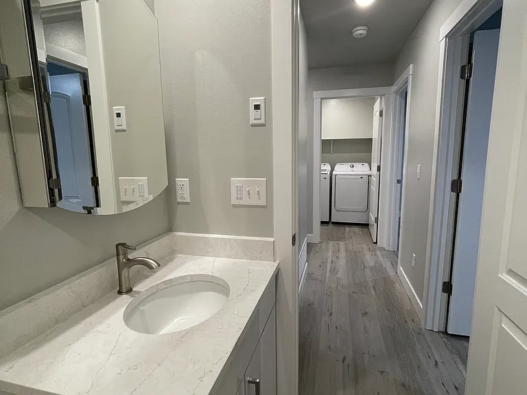 6150 W Karen St #2-4 — Photo 42