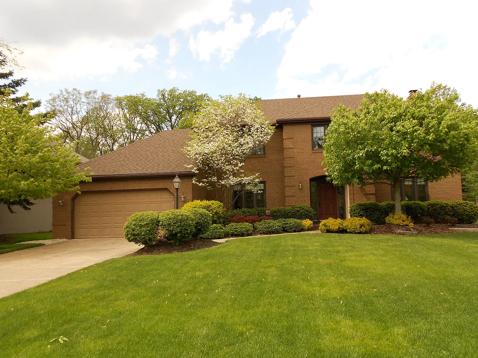4193 Stoneroot Dr photo 1