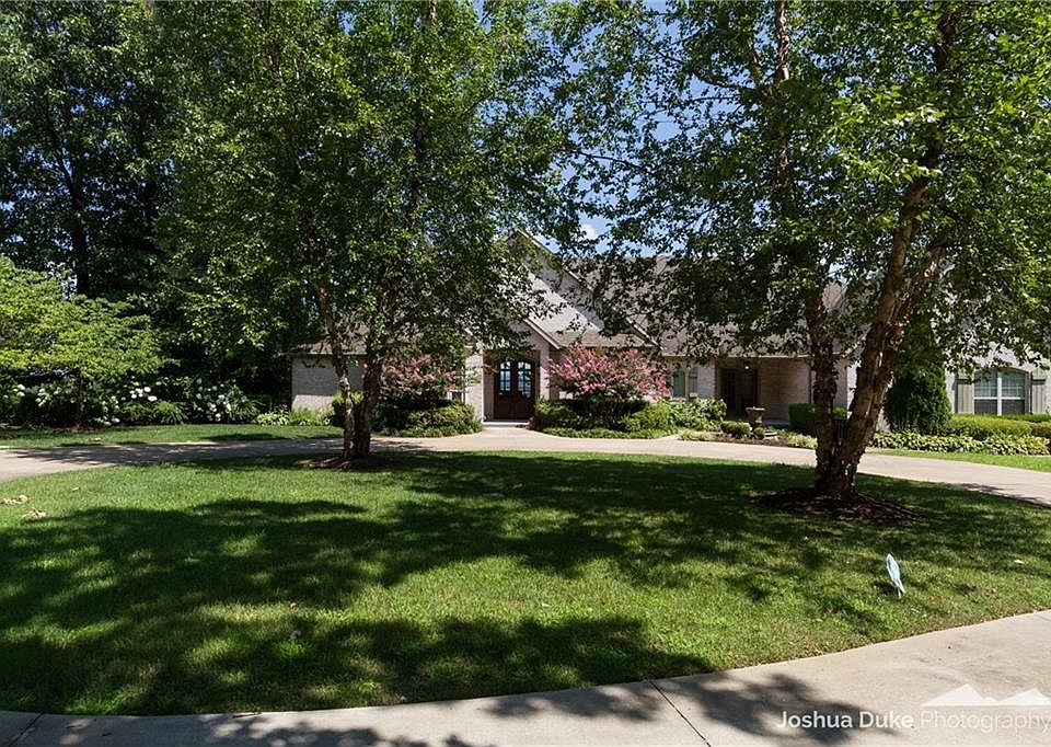 1st image of 2614 N Timberglen Ln