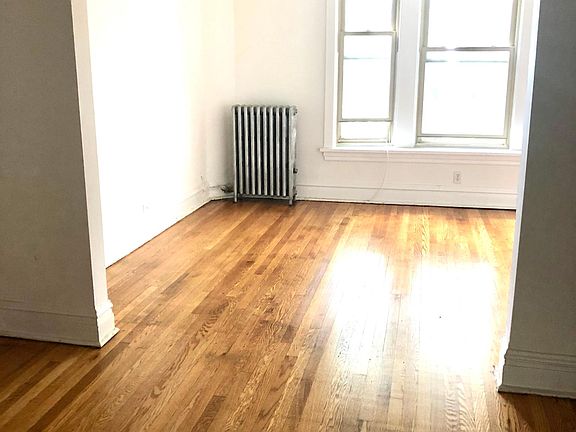4th image of 1440 W Hollywood Ave #1W