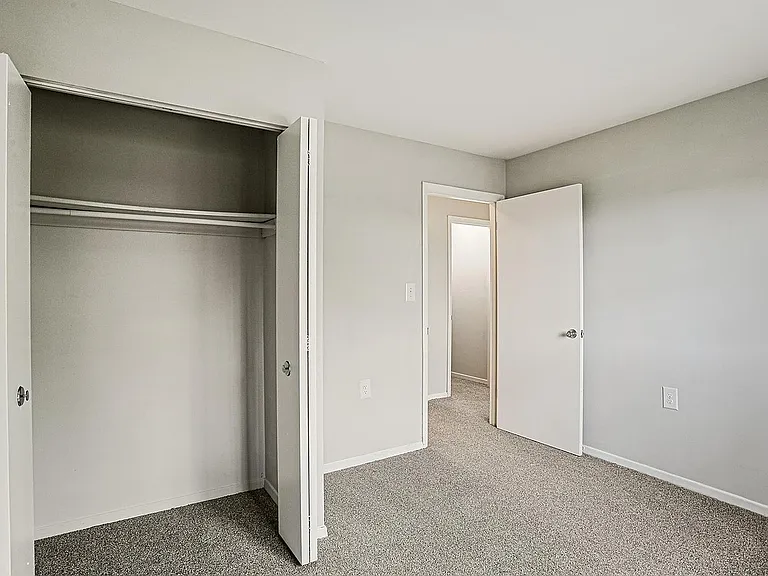 Meadow Creek Apartments — Photo 9