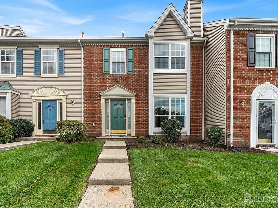 1st image of 3804 Graham Ct