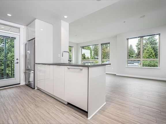 4th image of 2651 Library Ln #220
