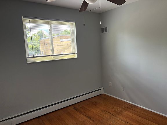 5th image of 2955 Madison Rd APT 204