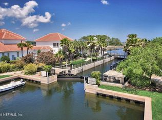 683 Queens Harbor Blvd, Jacksonville, FL 32225