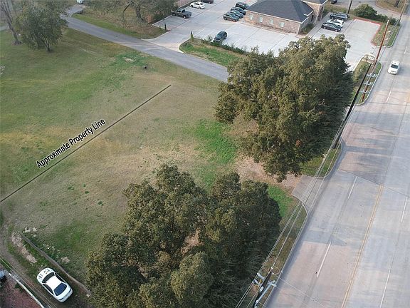 2nd image of 1011 Avenue D