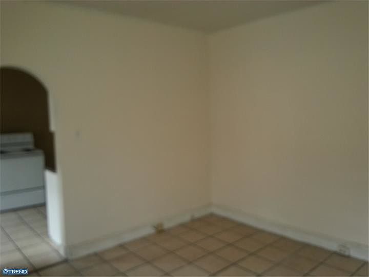 2nd image of 301 Hoskins Pl #1