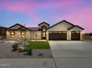 4050 Santa Elena Pl, Las Cruces, NM 88005