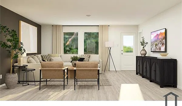 4 bed, 1924 sqft, $2,300 — Photo 3