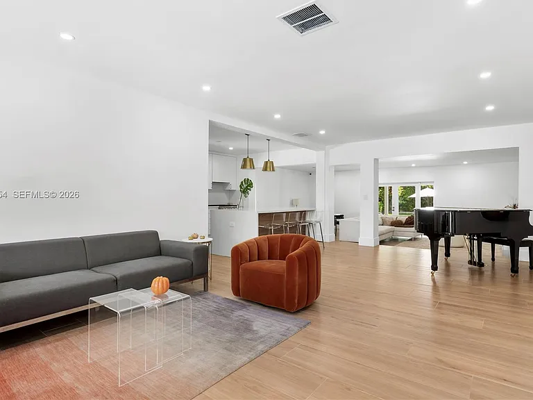 7825 SW 72nd Ave — Photo 6