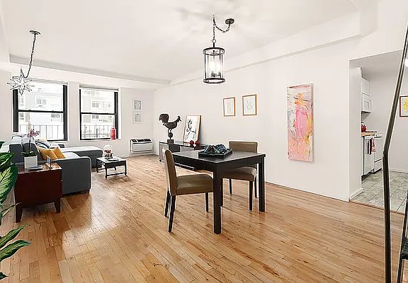 3rd image of 250 W 27th St APT 6K