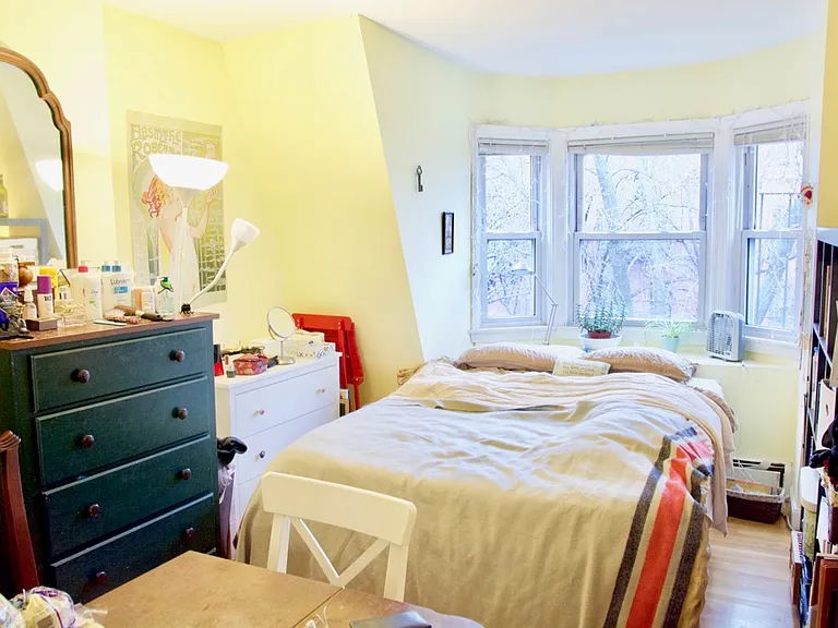 20 Concord Sq #5 — Photo 1