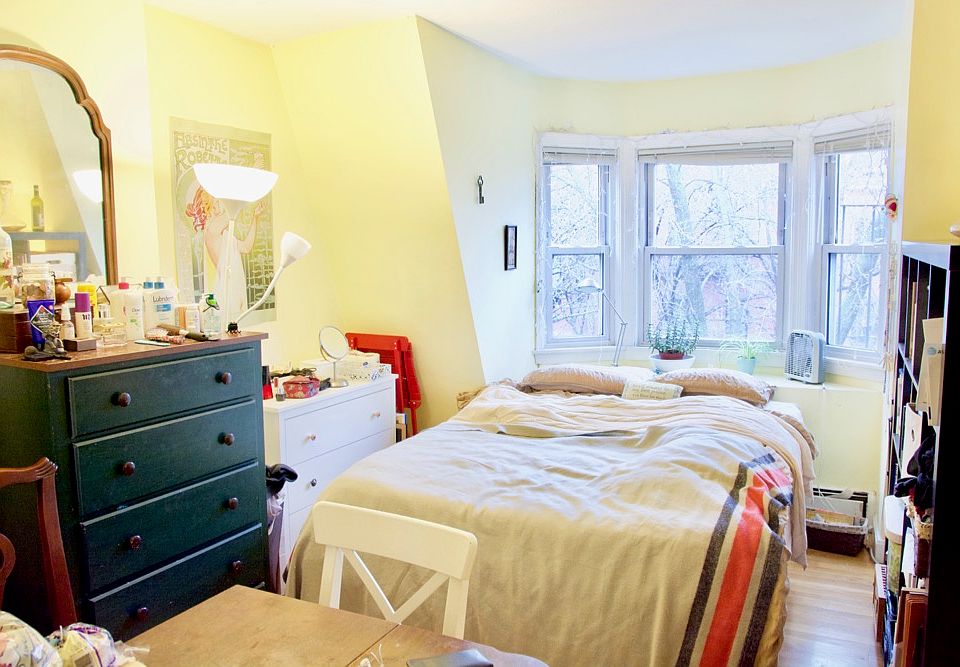 1st image of 20 Concord Sq APT 5