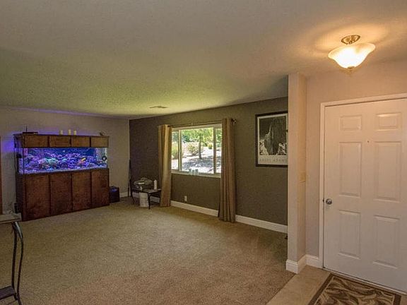 5th image of 2822 Smith Ave