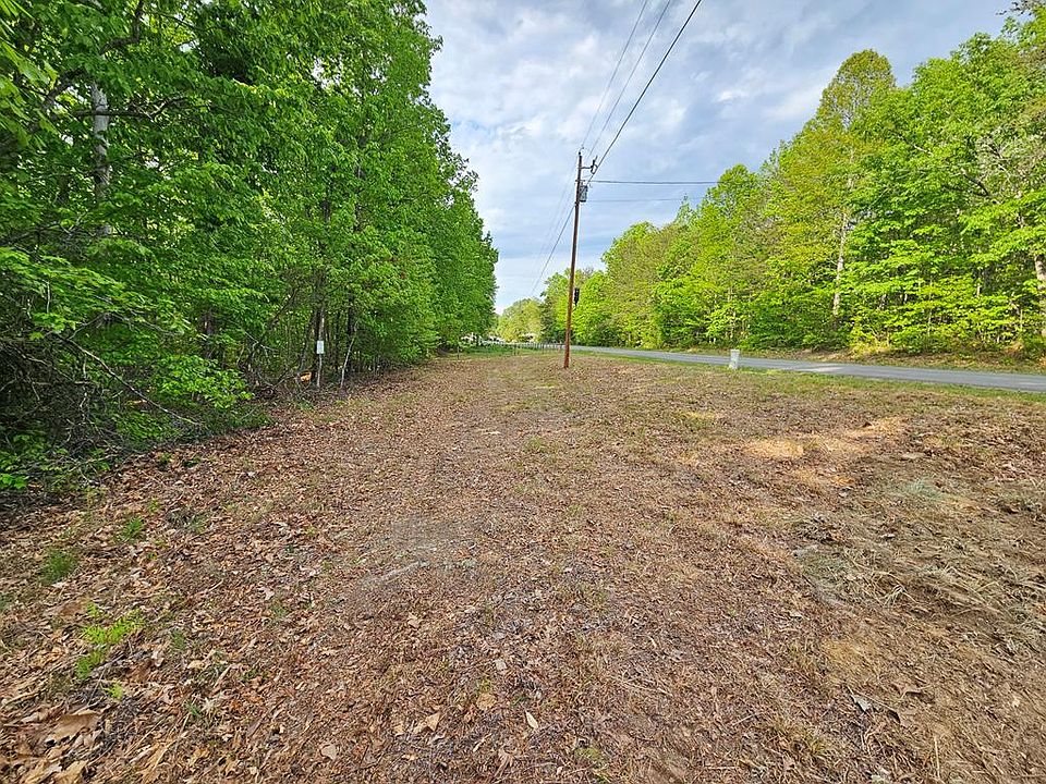 1st image of 627 Axtell Rd #A