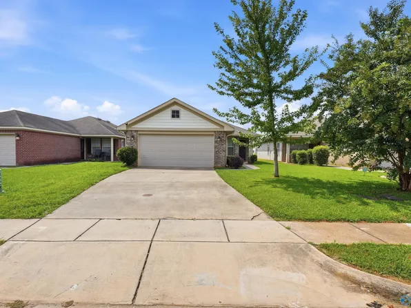 208 Bermuda Lakes Dr, Meridianville, AL 35759