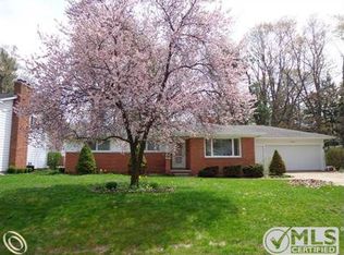 838 Bonhomme Ct, Port Huron, MI 48060