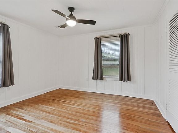 2nd image of 26 Sullivan Pl