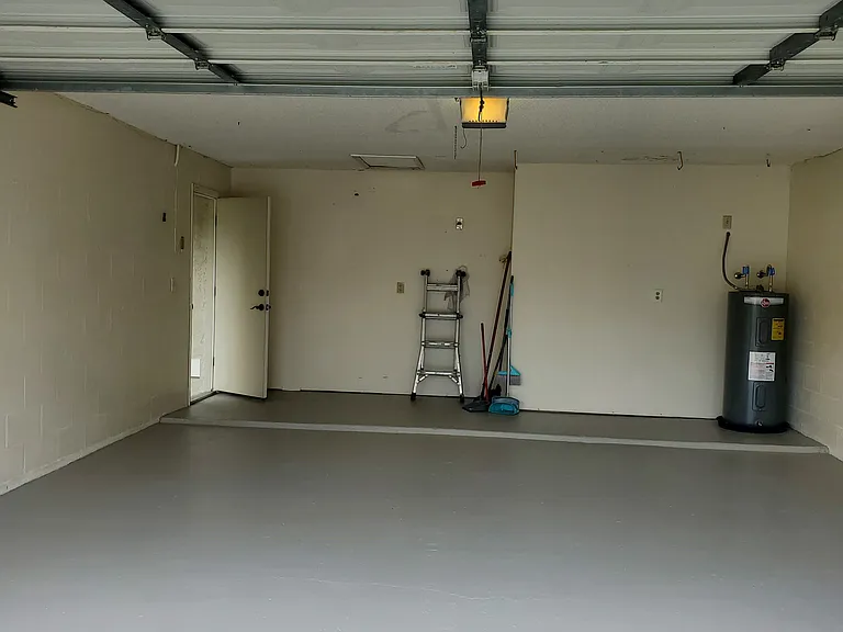 1609 Bent Pine Way — Photo 21