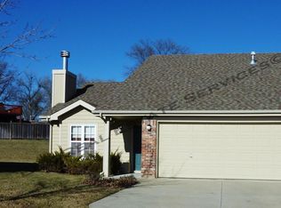 2604 Sawgrass Dr, Lawrence, KS 66047