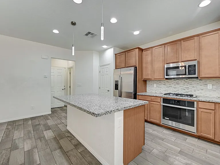 12525 Skylight View St — Photo 10