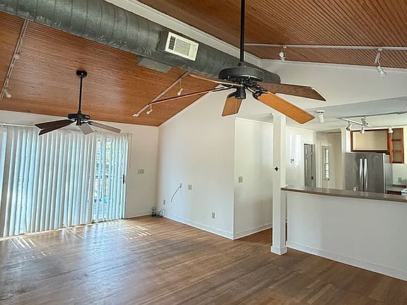 5th image of 211 S 17th St #A