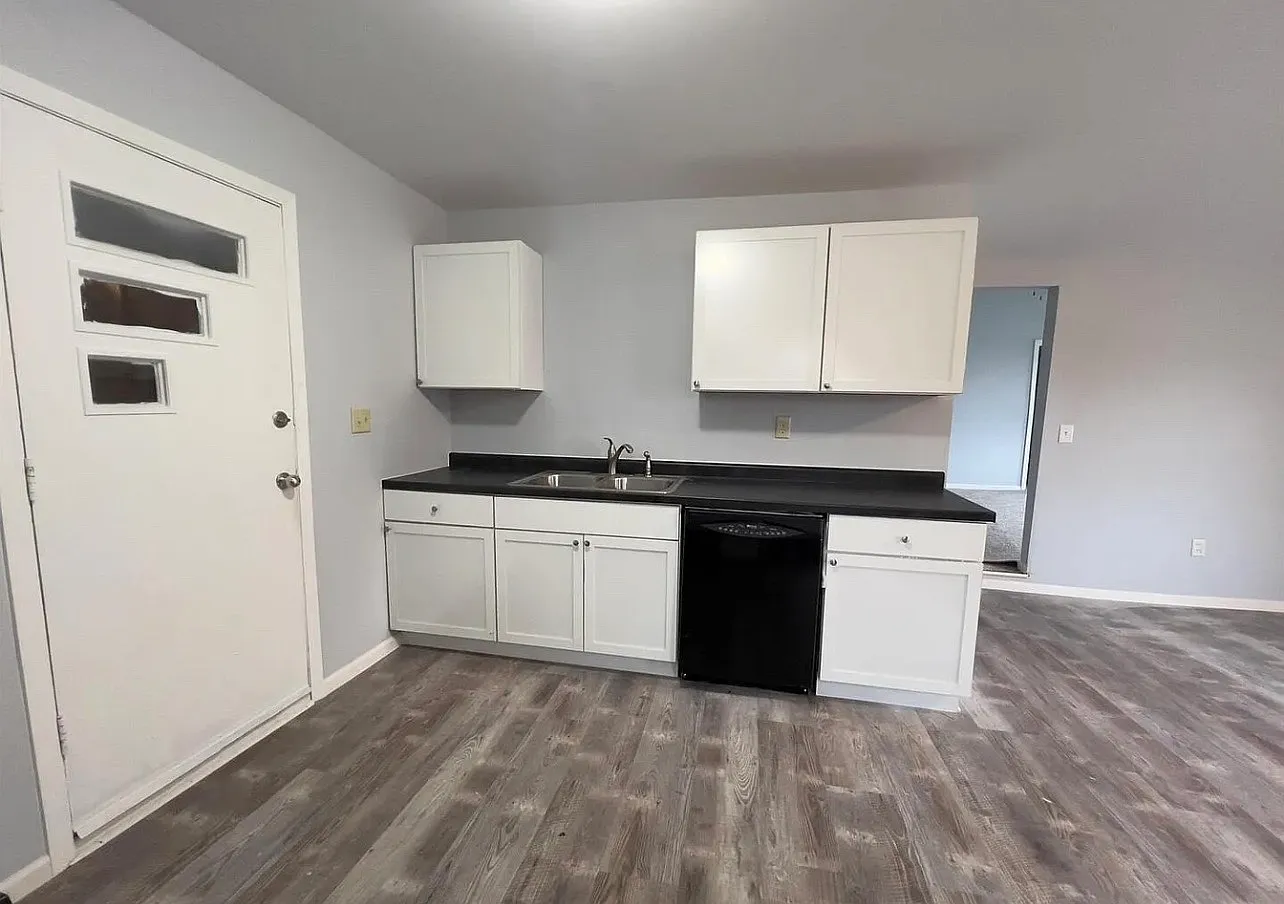 816 Taylor St — Photo 4