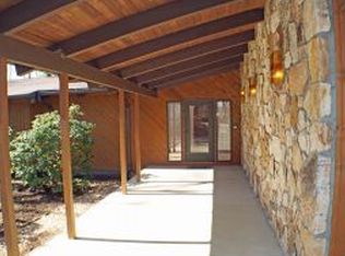 1 Greentree Dr, Bristol, TN 37620