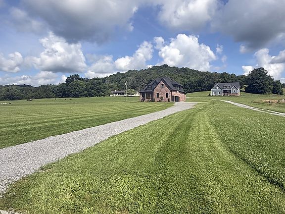 4th image of 6595 Greenvale Rd