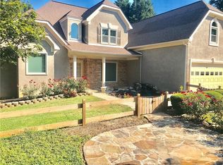 12130 Laurelwood Farm Dr, Alpharetta, GA 30004