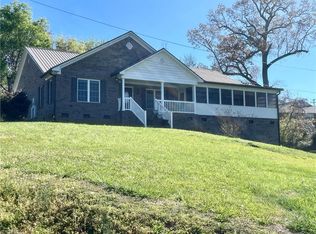 2054 Carolina Mill Rd, Burlington, NC 27217