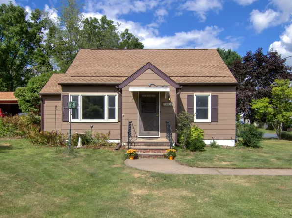 1521 Wilson Ave, Menomonie, WI 54751